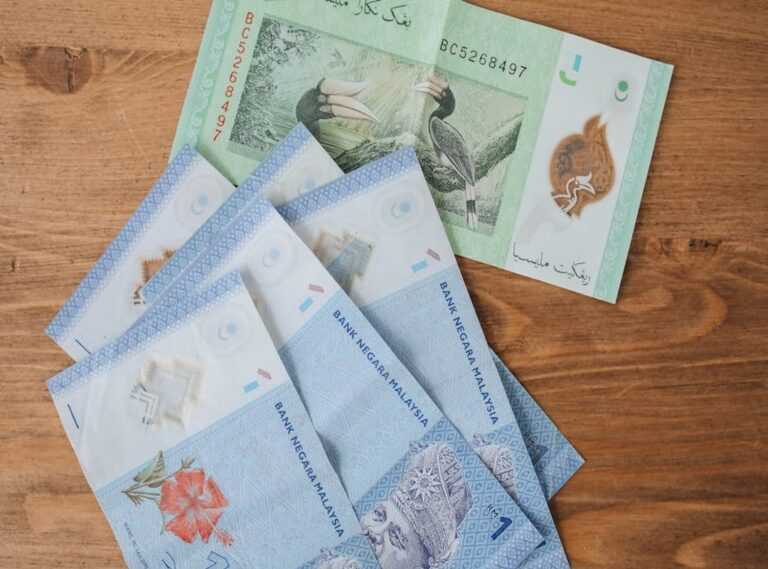 uang malaysia 1 ringgit berapa rupiah